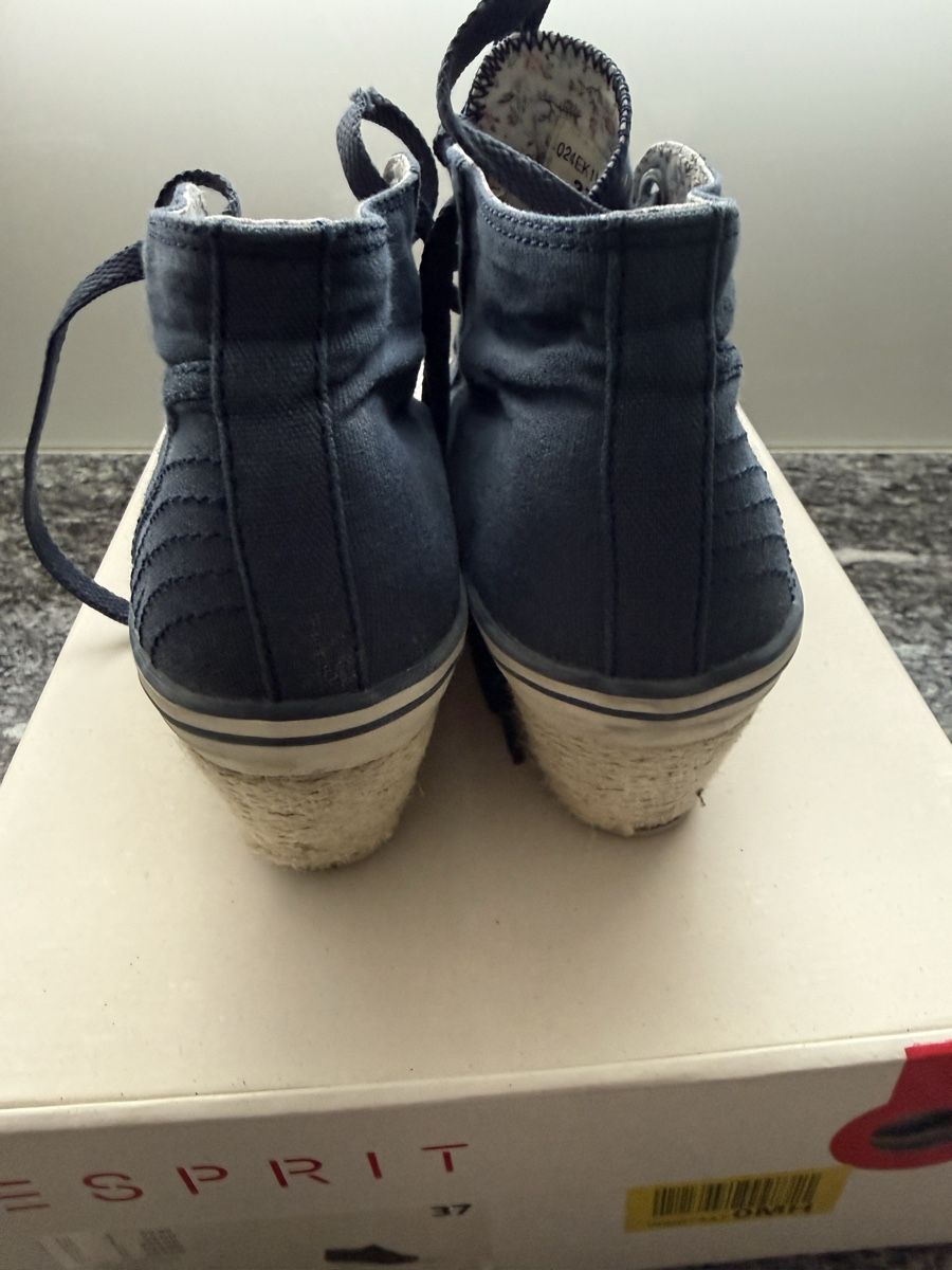 Esprit Scarpe da donna: Sneakers Esprit, blu con zeppa, taglia 37 – Usato da Roveredo GR venduto da ang_cc9l 1