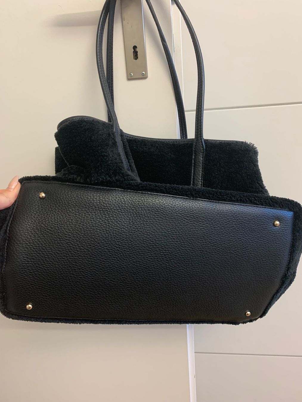 Guess Borse da donna: Guess Victtoria Large Tote – Usato da Enggistein venduto da THE-IGOR 2