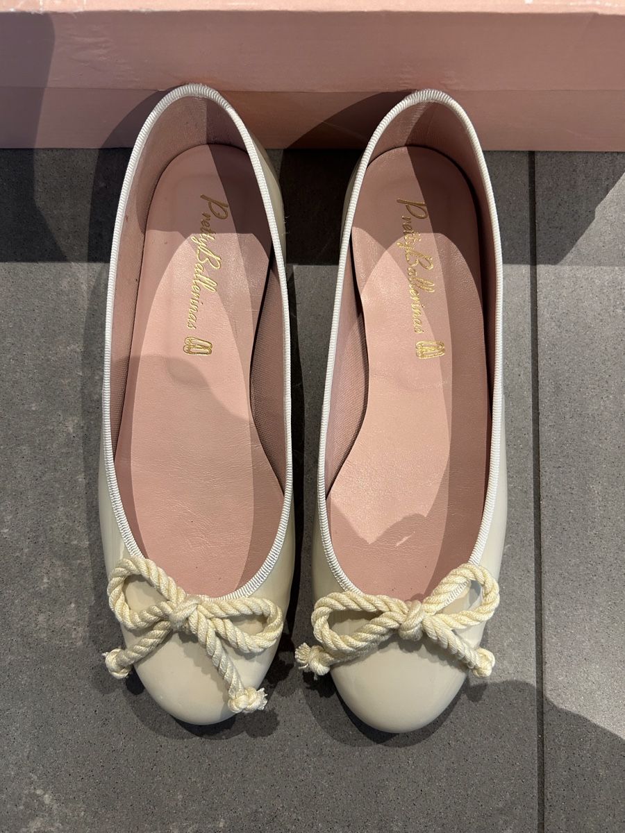 Scarpe da donna: Pretty Ballerinas Lackleder creme – Nuovo (secondo la descrizione) da Rütihof venduto da ALAFC 1