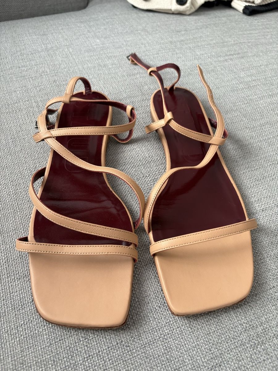 Scarpe da donna: STAUD Sandale / Gr 41 / Neu! – Nuovo e nell'imballaggio originale da Zürich venduto da auto-moto 1