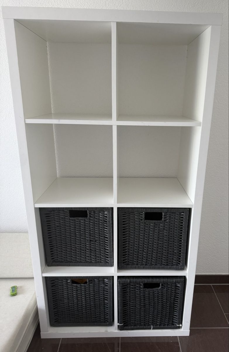 Ikea Regale: Ikea Kallax Regal  – Gebraucht aus Kölliken von Vivii01