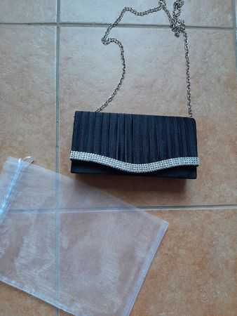 Pochette noire femme strass chaine argentée 