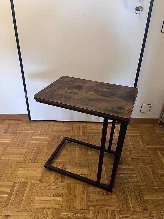 Tavoli: Table d'appoint – Usato da Nyon venduto da con_dy8s 2