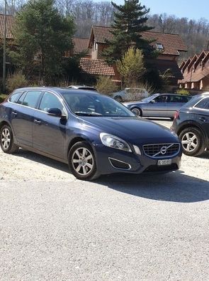 Volvo Automobili: Volvo V60 2T,  203  PS, Leder, Sitzheizung, Automatic – Usato da Muttenz venduto da AbduM 1