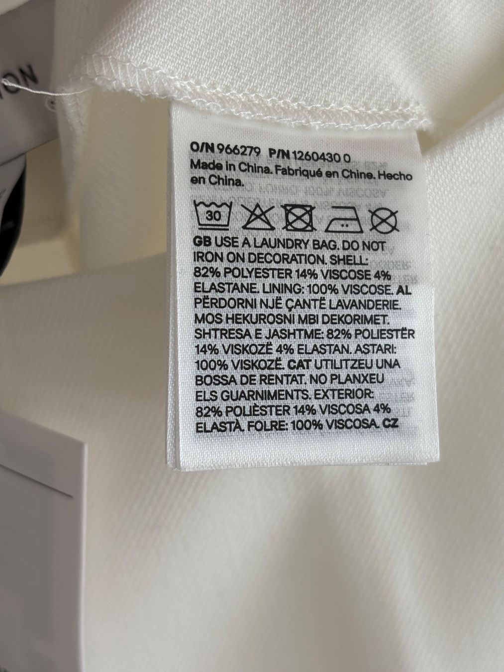 H&M Completi, tute sportive e funzionali: Set mit Pailletten - H&M Edition – Nuovo e nell'imballaggio originale da Niederrohrdorf venduto da Madoqua 9