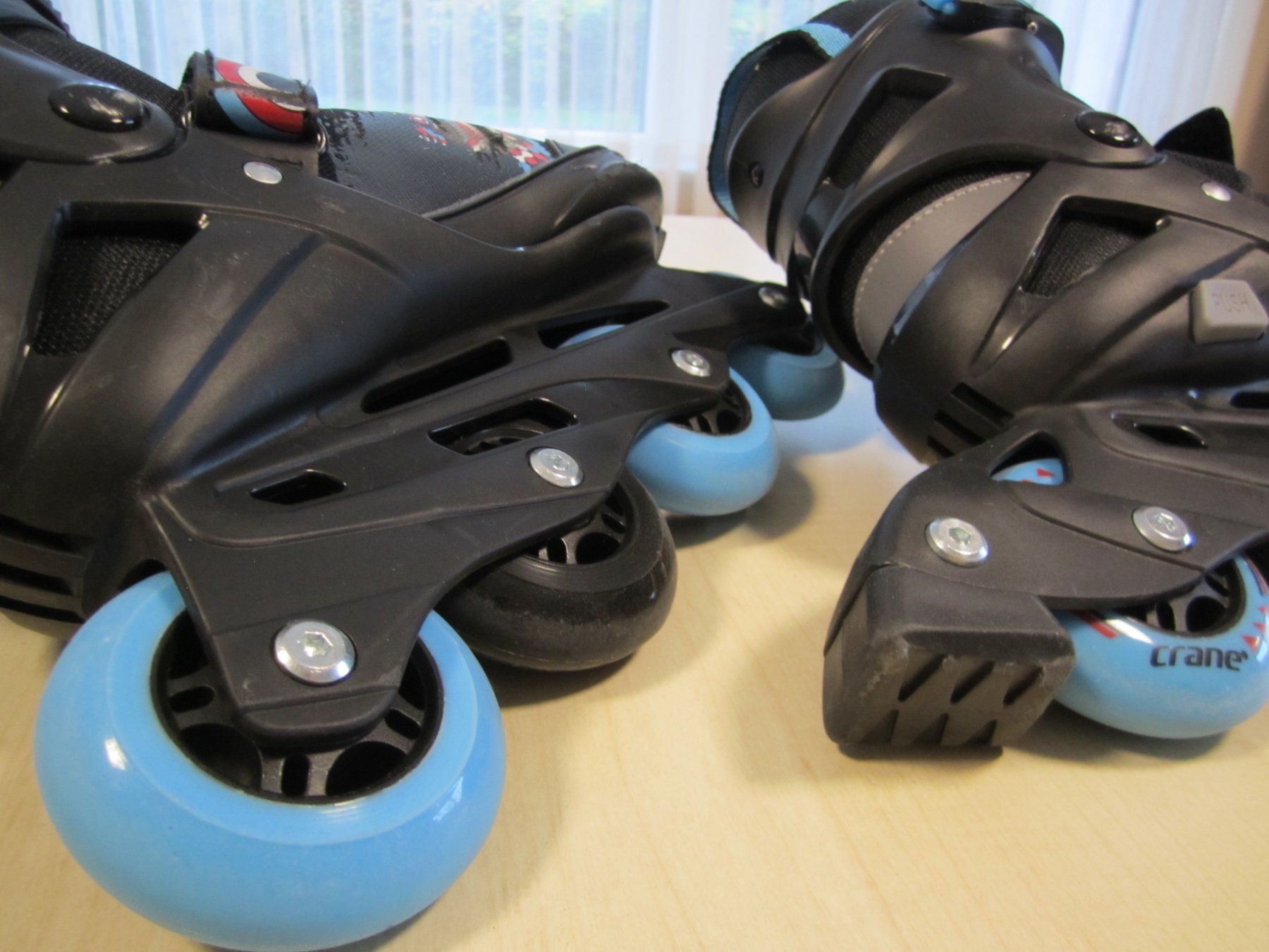 Inline-Skating & Rollschuhe: Inline Skates, Rollschuhe Gr. 33 - 37, schwarz/blau – Neu (gemäss Beschreibung) aus Winterthur von  4