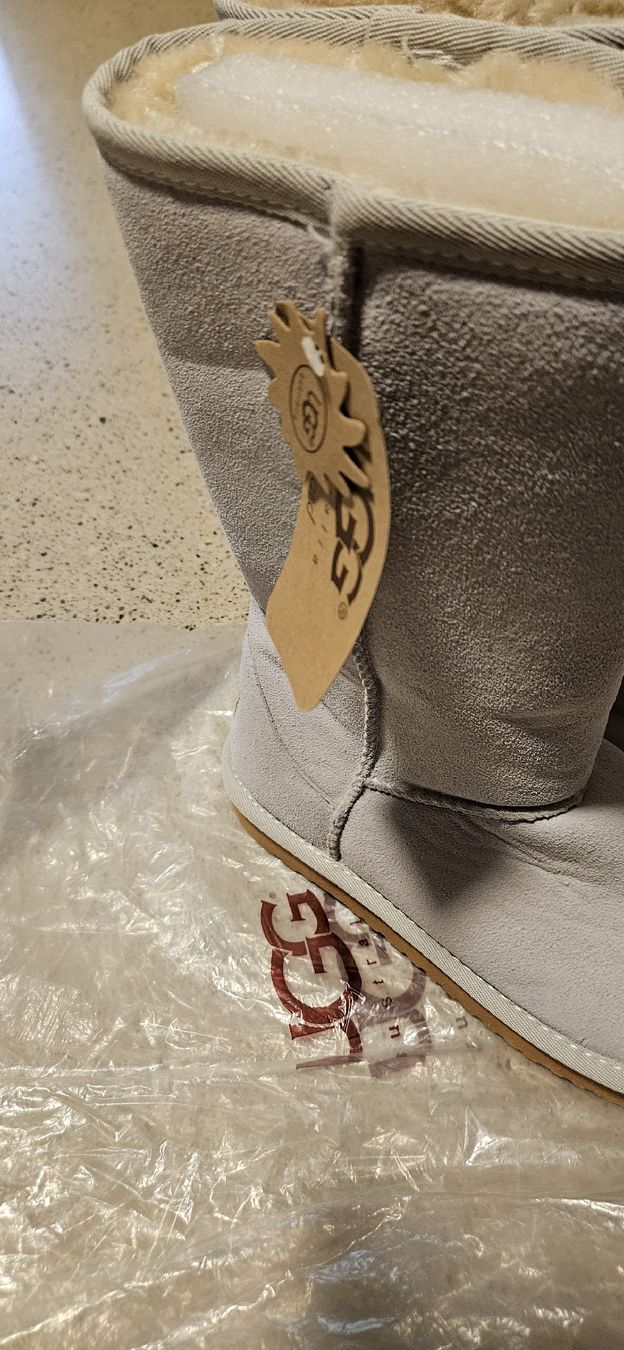 Ugg Scarpe da donna: UGG Stiefel Grösse 39 Neu – Nuovo e nell'imballaggio originale da Bülach venduto da cestlavie2018 1