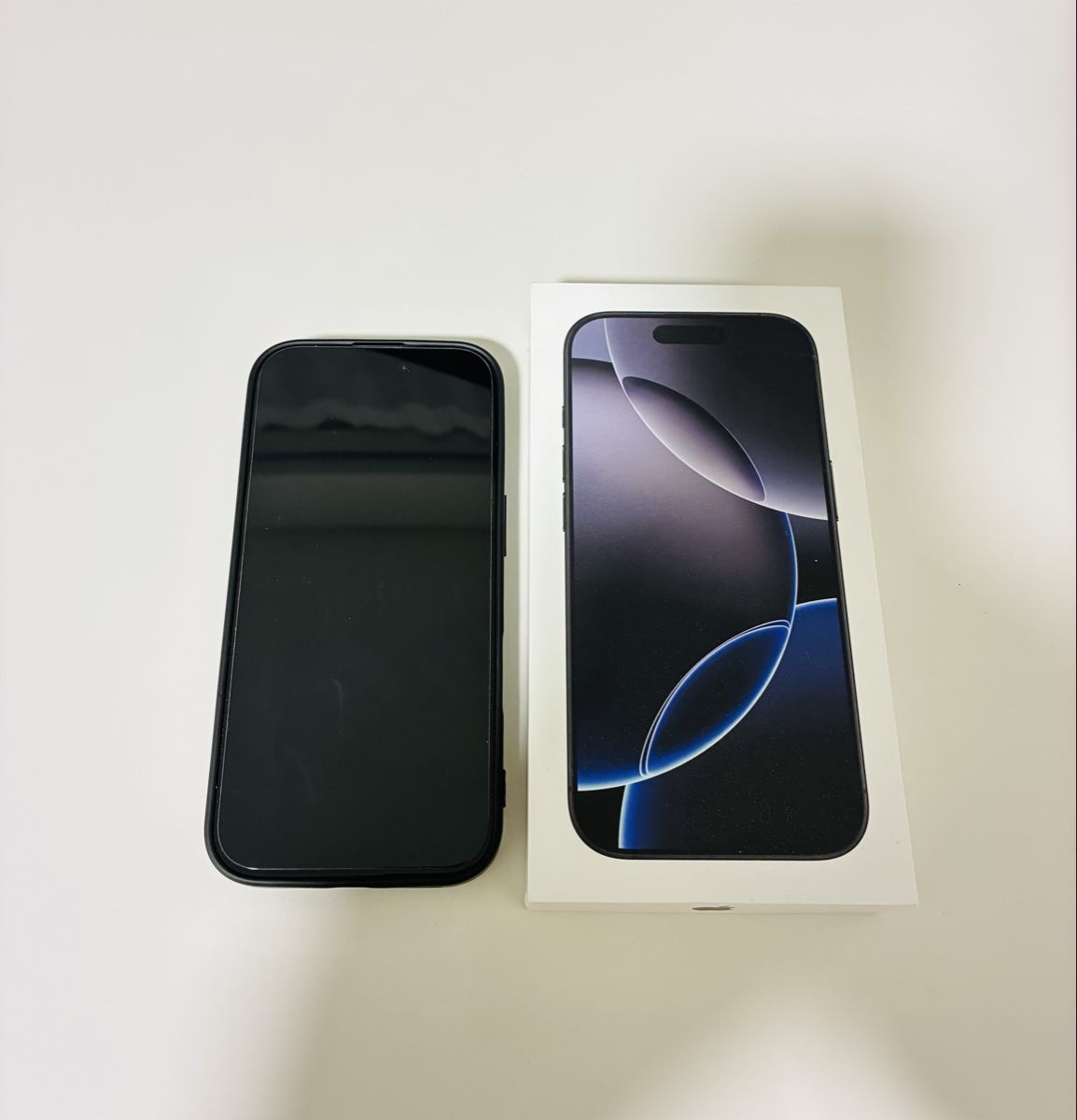 Apple Telefoni cellulari / Smartphones: iPhone 16 PRO – Usato da Männedorf venduto da Astg133 1
