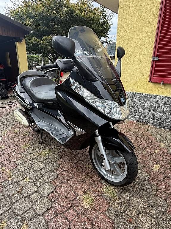 Scooters: Piaggio X 8 200ccm – Gebraucht aus Castione von TeoMony82