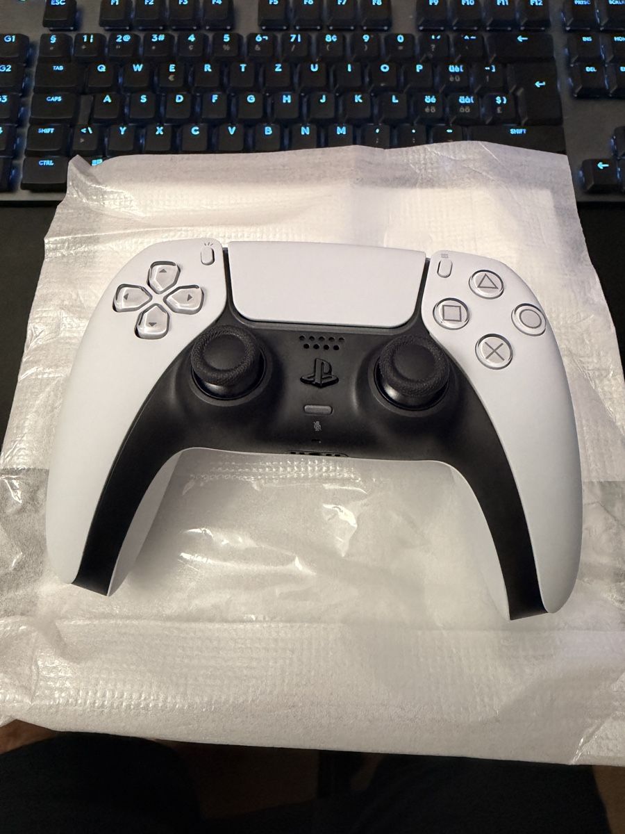 Sony Controller: PS5 DualSense Controller Original Weiss – Neu (gemäss Beschreibung) aus Selzach von SiendoGaming