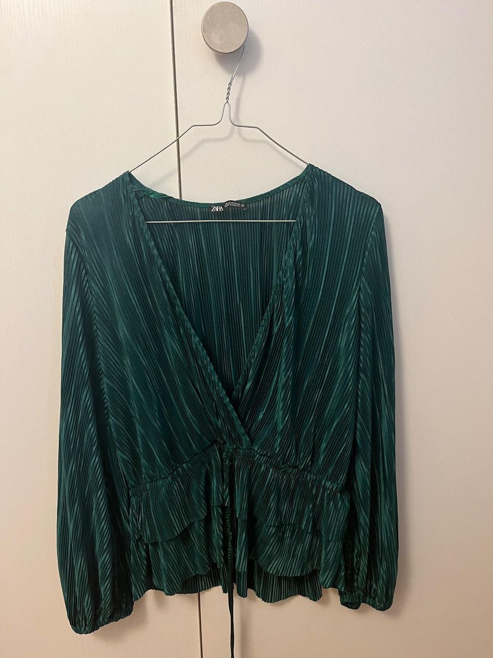 Zara Top: Haut cache-coeur – Usato da Chêne-Bougeries venduto da emma.li