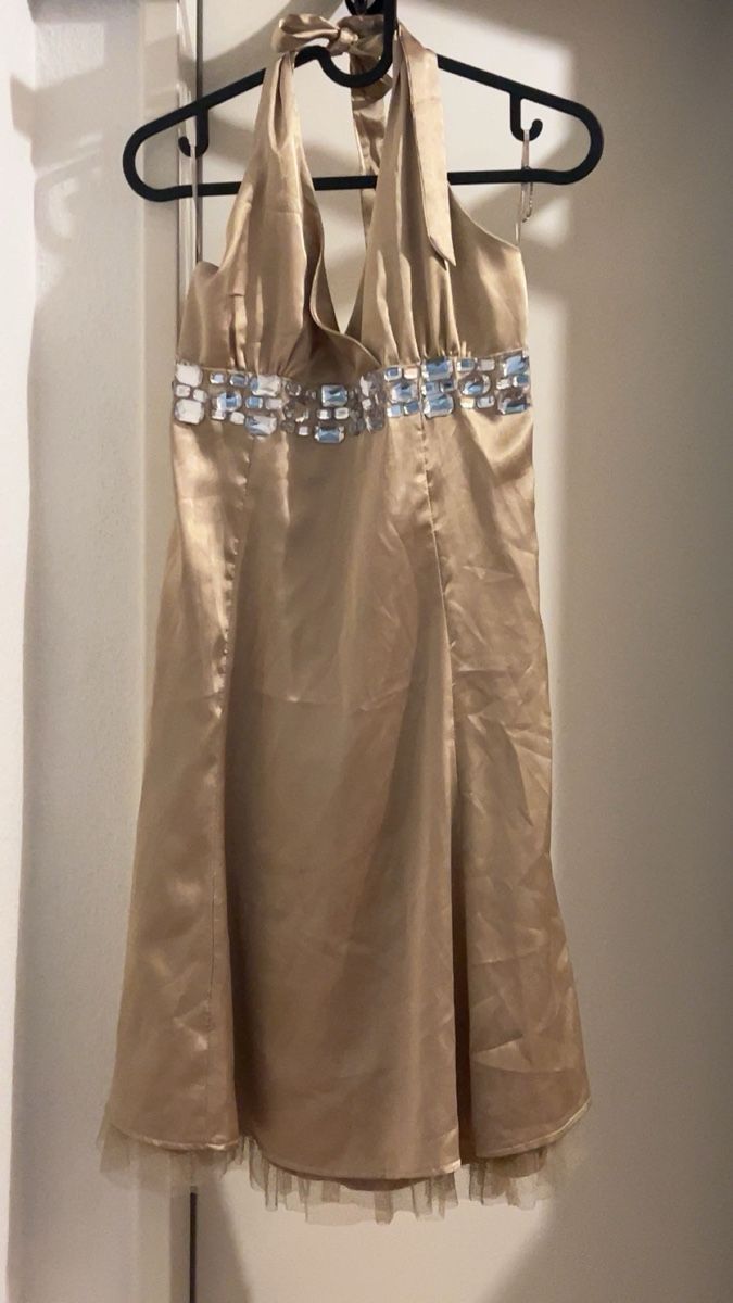 Robes: Goldenes Kleid – Neuf (Voir description) à Zürich par sha_207