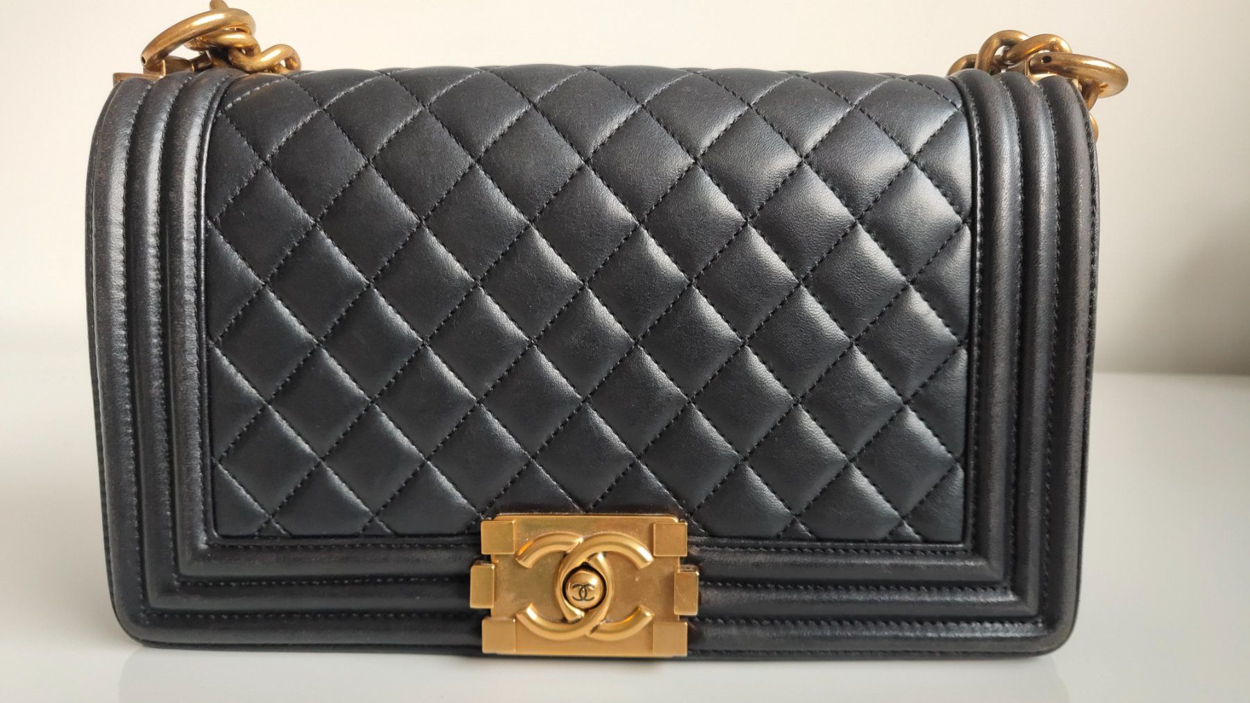 Chanel Borse: Chanel boy bag old medium – Usato da Meilen venduto da Aphrodite87 5