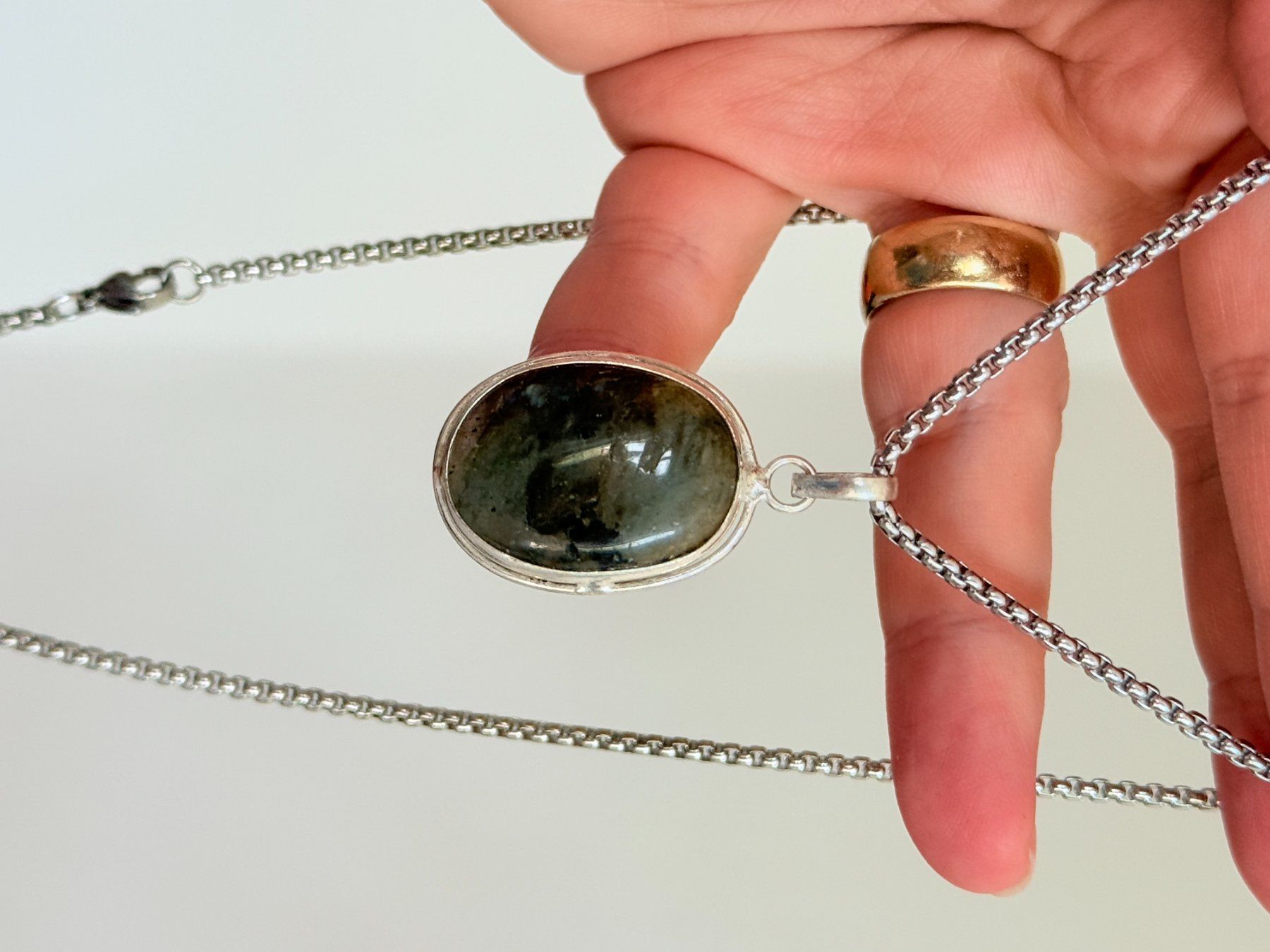 Colliers: Labradorite necklace – Neuf avec emballage d'origine à Genève par AGBERG 7