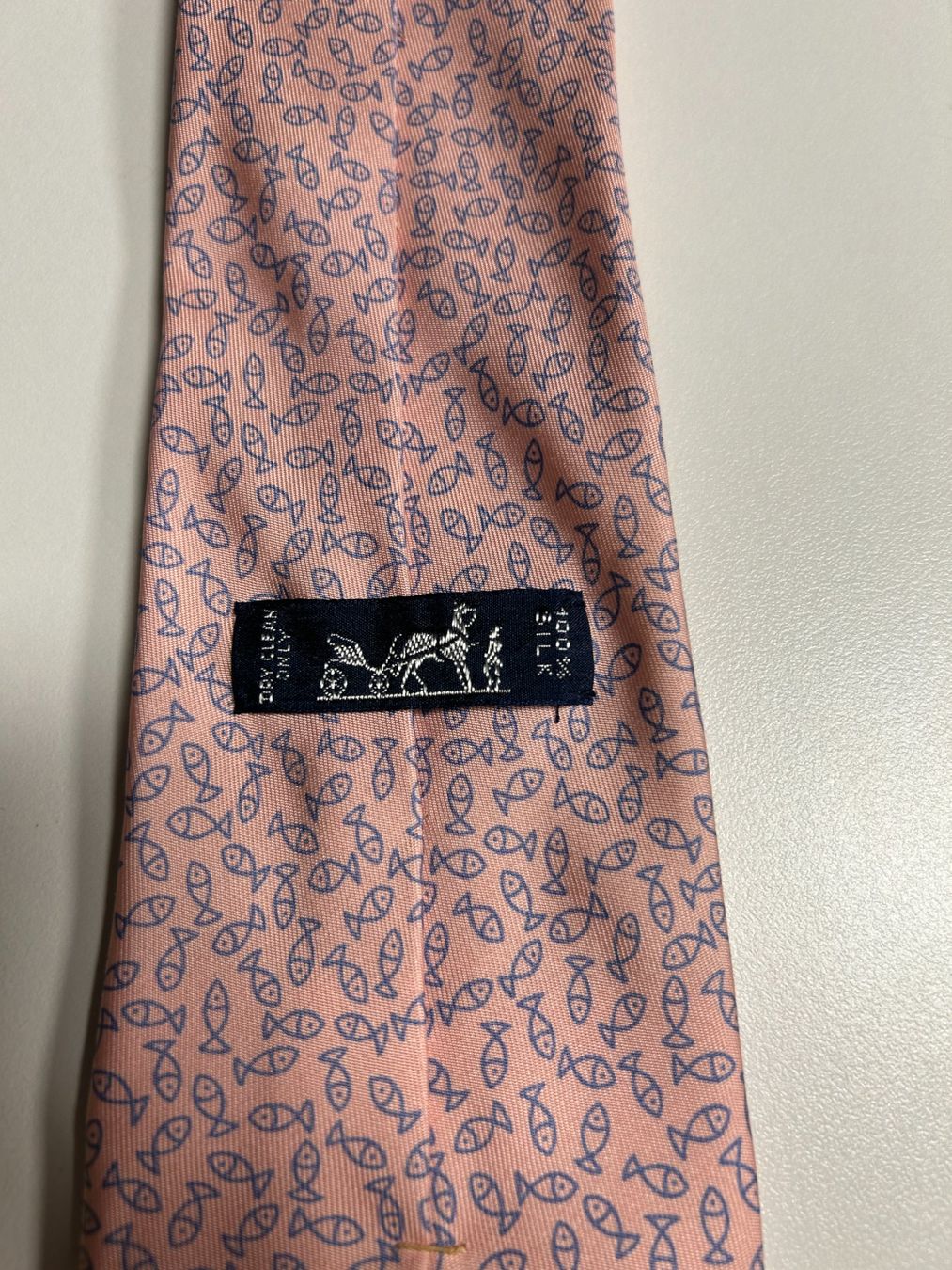 Hermès Cravatte: Hermès Fisch Krawatte – Nuovo (secondo la descrizione) da Bern venduto da kurtikobolt74 2