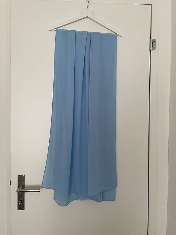 Robes: Abendkleid Blau – D'occasion à Zürich par lor_dqv8 4