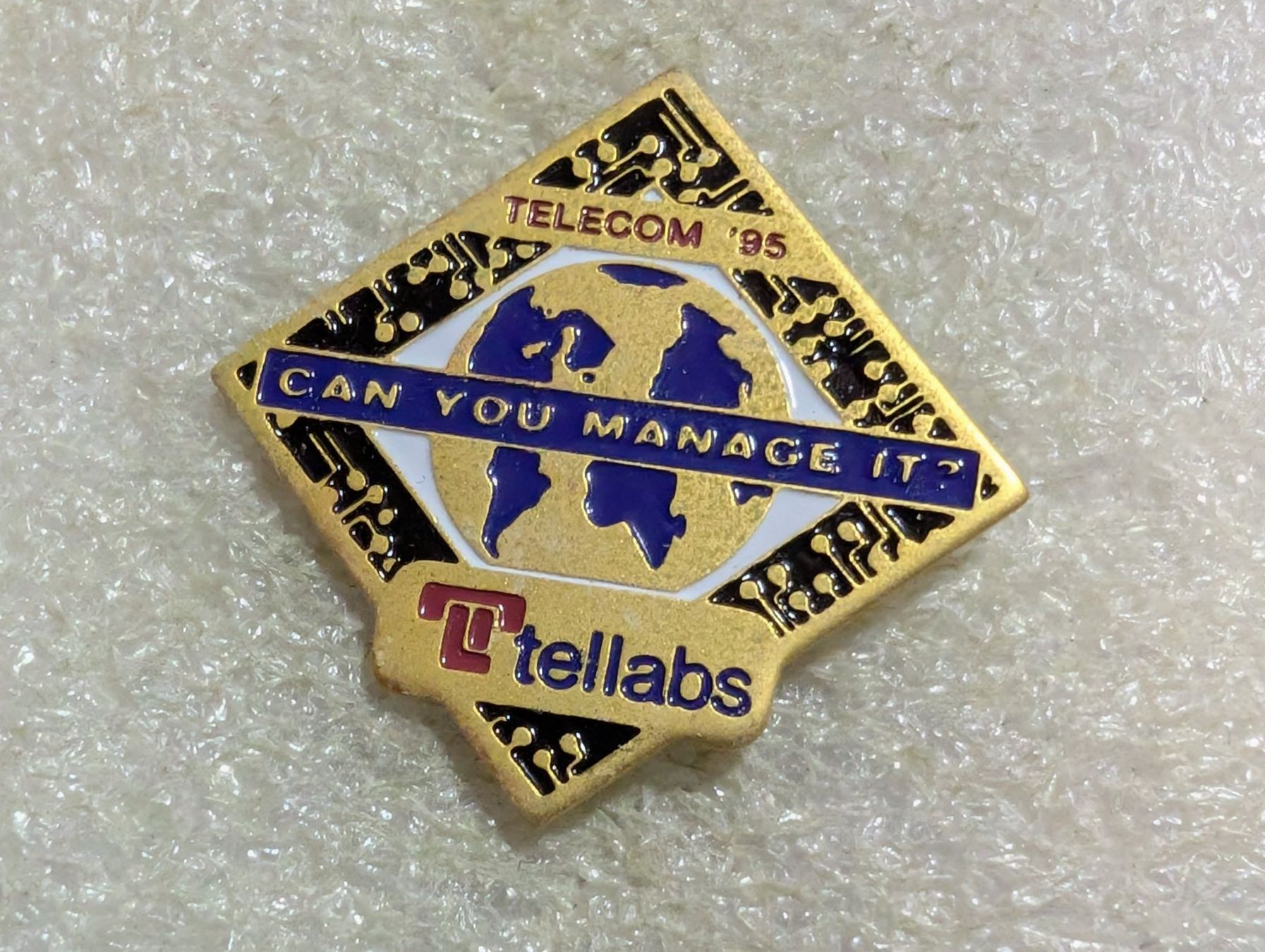 Placchette & Badge: Ansteckpin 207: Tellabs – Usato da Oppligen venduto da Pin-Fall-Shop