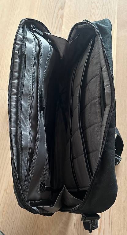 Delsey Valigie & Borse: Businesstasche/Laptoptasche Marke Jost – Nuovo (secondo la descrizione) da Wohlen AG venduto da sve_j8jf 2