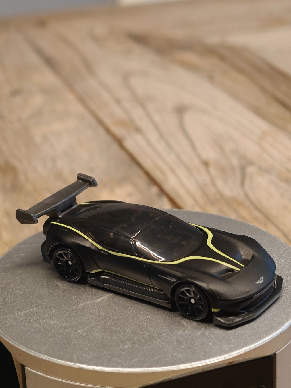 Hot Wheels Modellini d'auto: Hot Wheels Aston Martin Vulcan – Nuovo (secondo la descrizione) da Flaach venduto da ste_7cwf