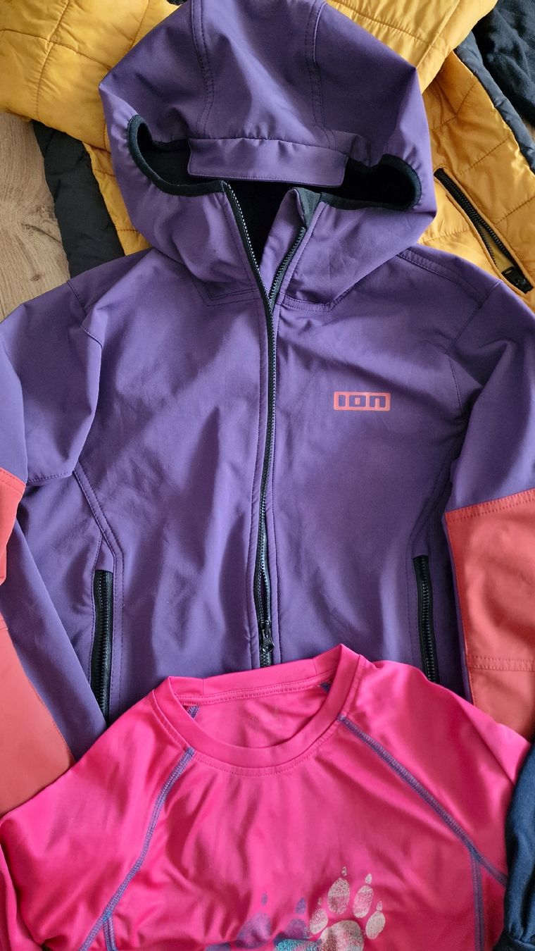 Lotti & Set di vestiti: Sportkleiderpaket Mädchen Gr. 140 – Usato da Mönchaltorf venduto da nzhuravel 5