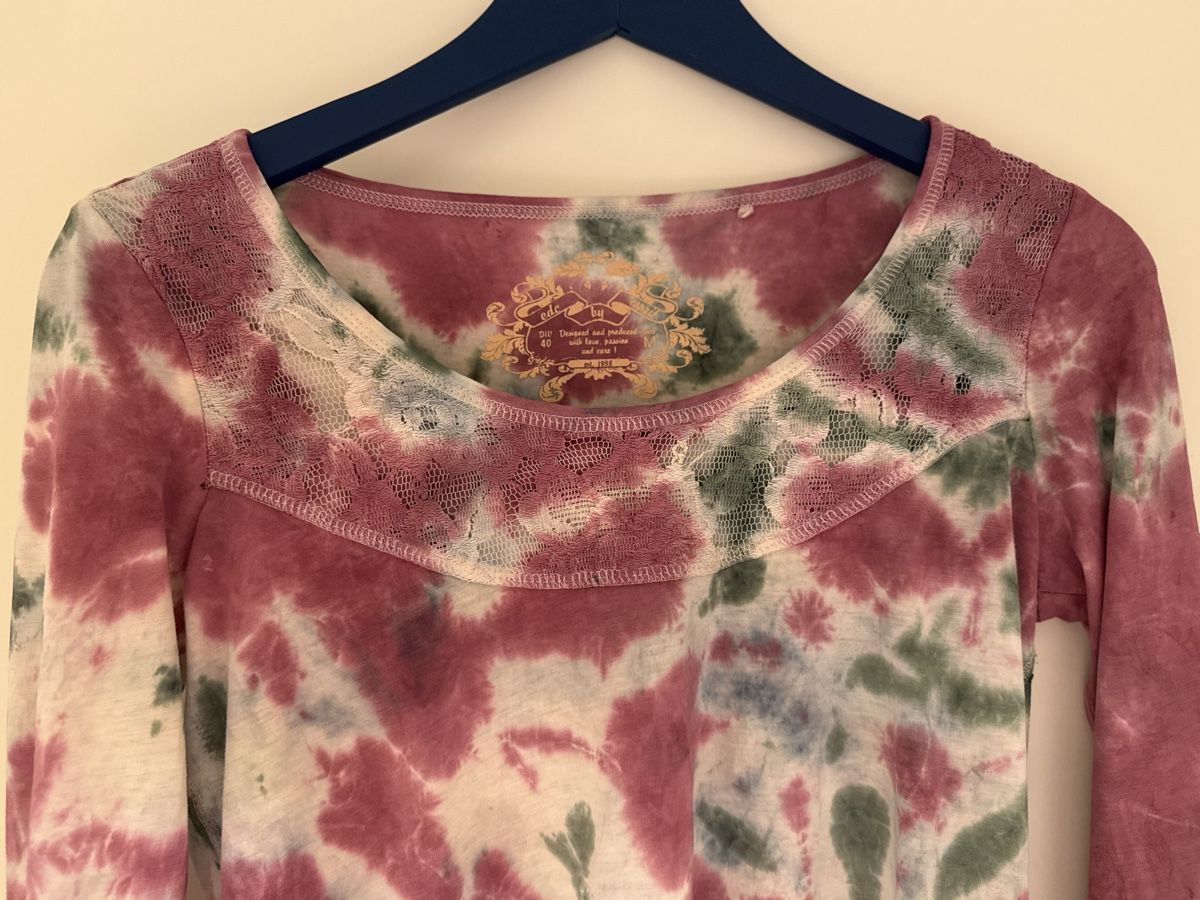 Esprit T-Shirts: Esprit Shirt Batik, Gr.38 🌞🌸 – Gebraucht aus Egg b. Zürich von Flummi