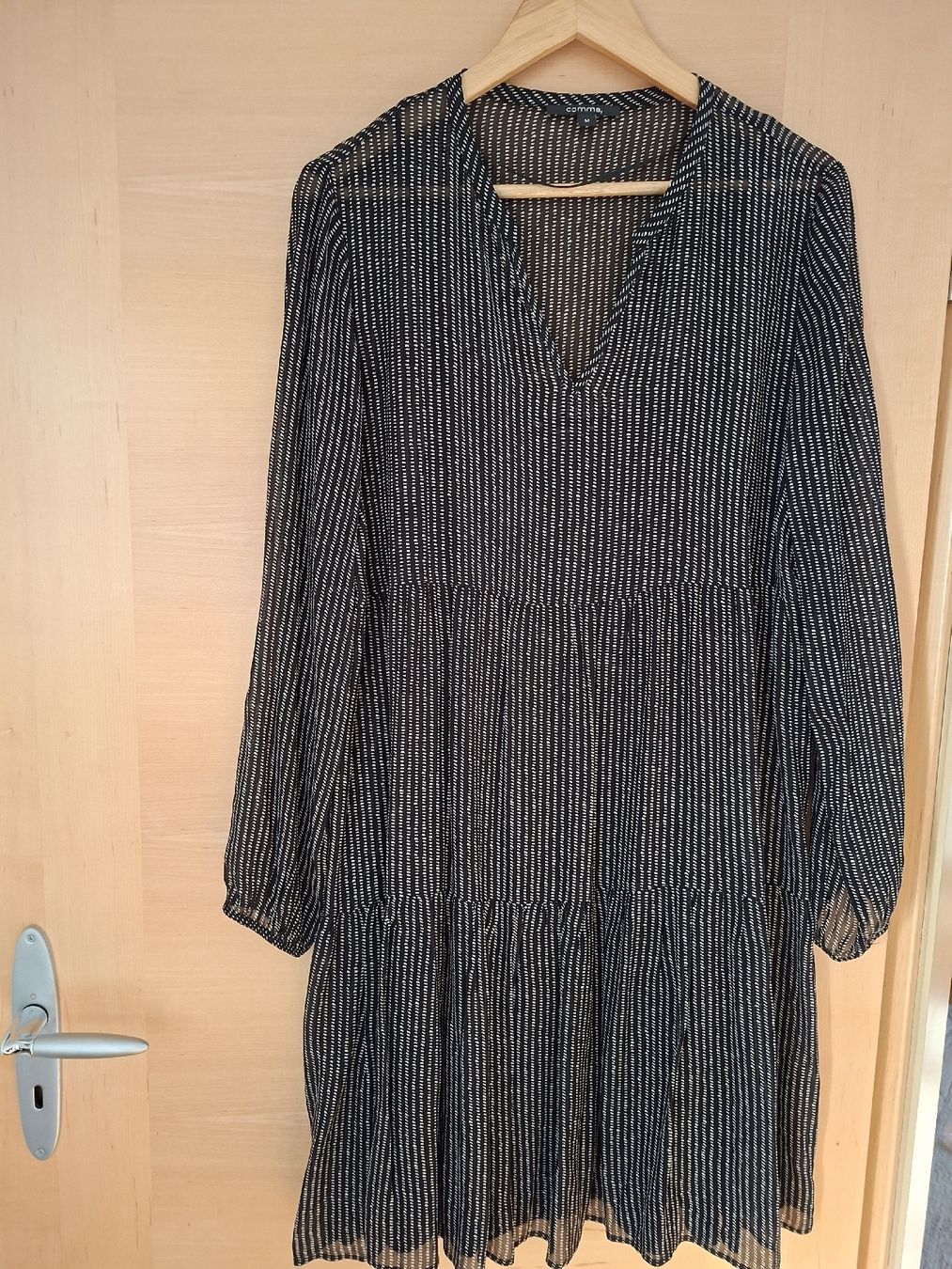 Comma Vestiti: Kleid Comma Gr. M – Usato da Hausen AG venduto da Emirfinn