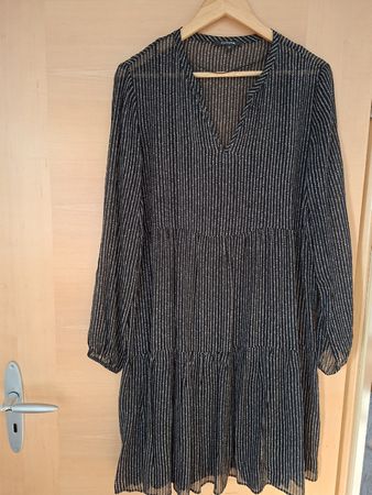 Kleid Comma Gr. M