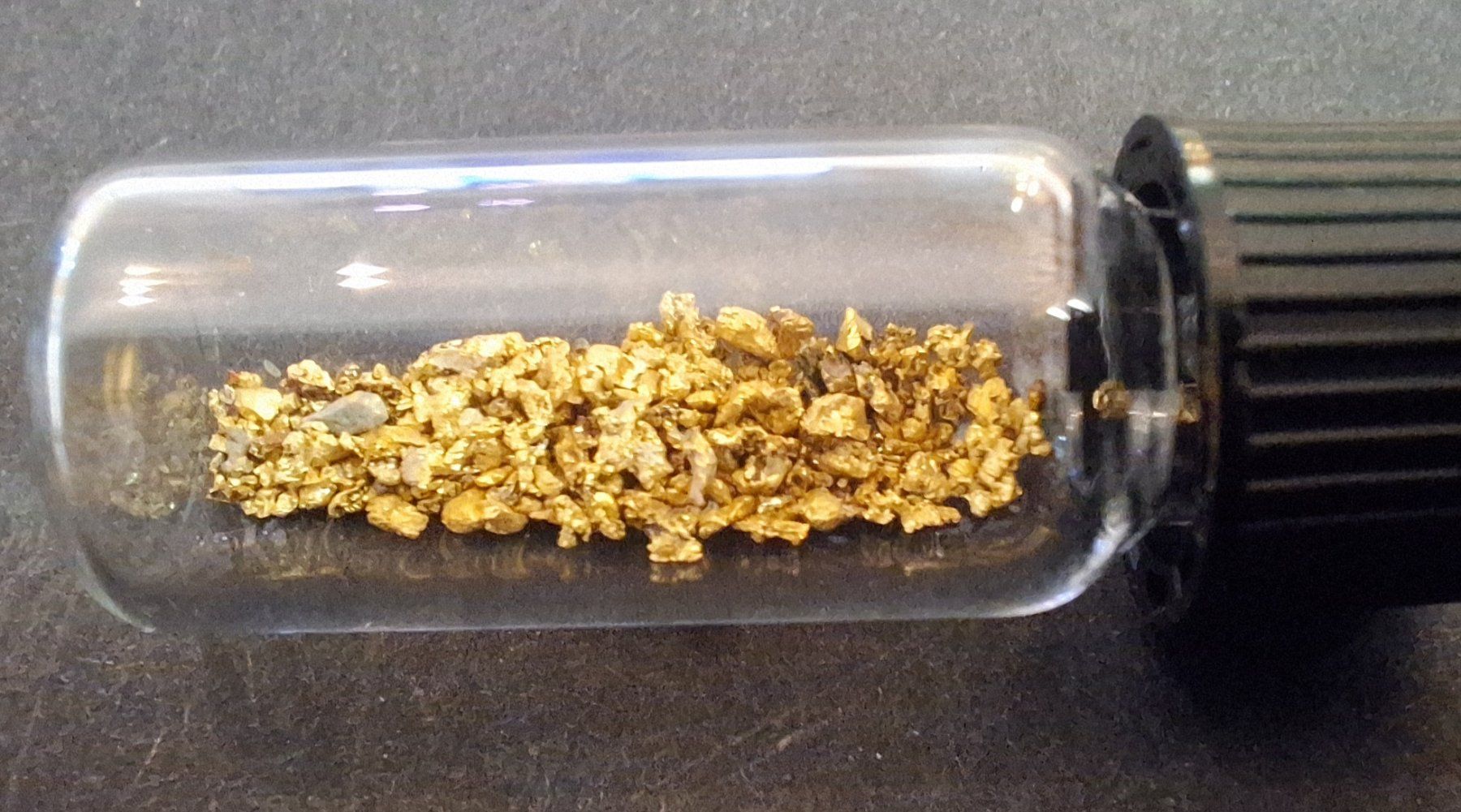 Edelmetalle: Schweizergold Goldnugget Graubünden – Gebraucht aus Weier im Emmental von GoldvorkommenSchweiz 1