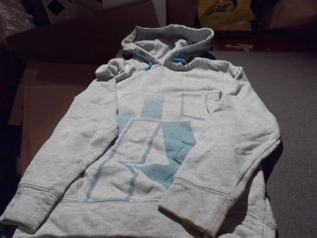 Pullover Grösse 140, grau/grüner Aufdruck