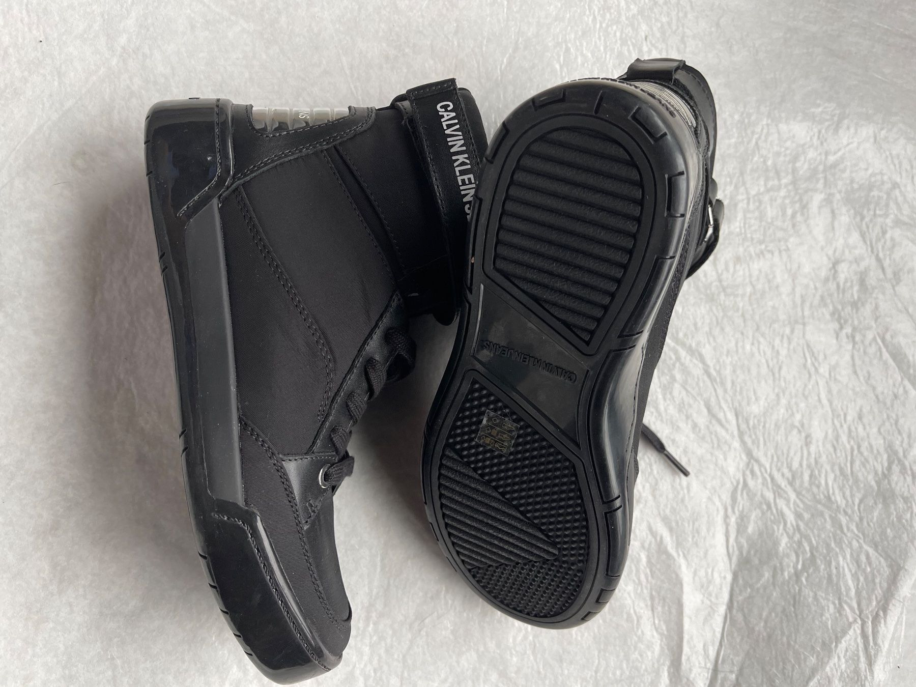 Calvin Klein Scarpe per ragazzi: Neue Calvin Klein Sneakers – Nuovo e nell'imballaggio originale da Tägerig venduto da Unbekannt5522 3