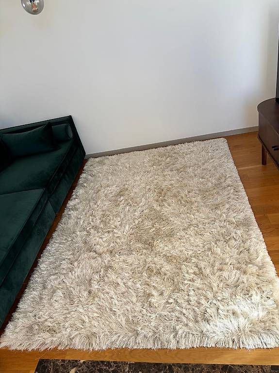 Bolia Teppiche: White fluffy carpet (Bossa collection, Bolia) – Gebraucht aus Zürich von mar_lz8m 3