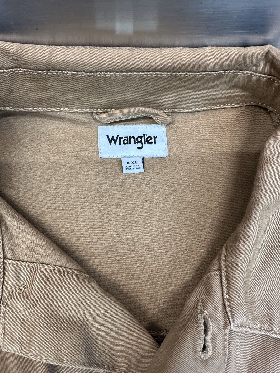 Giacche: Wrangler Casey Chore Jacke braun – Usato da Schwende venduto da weesli 3