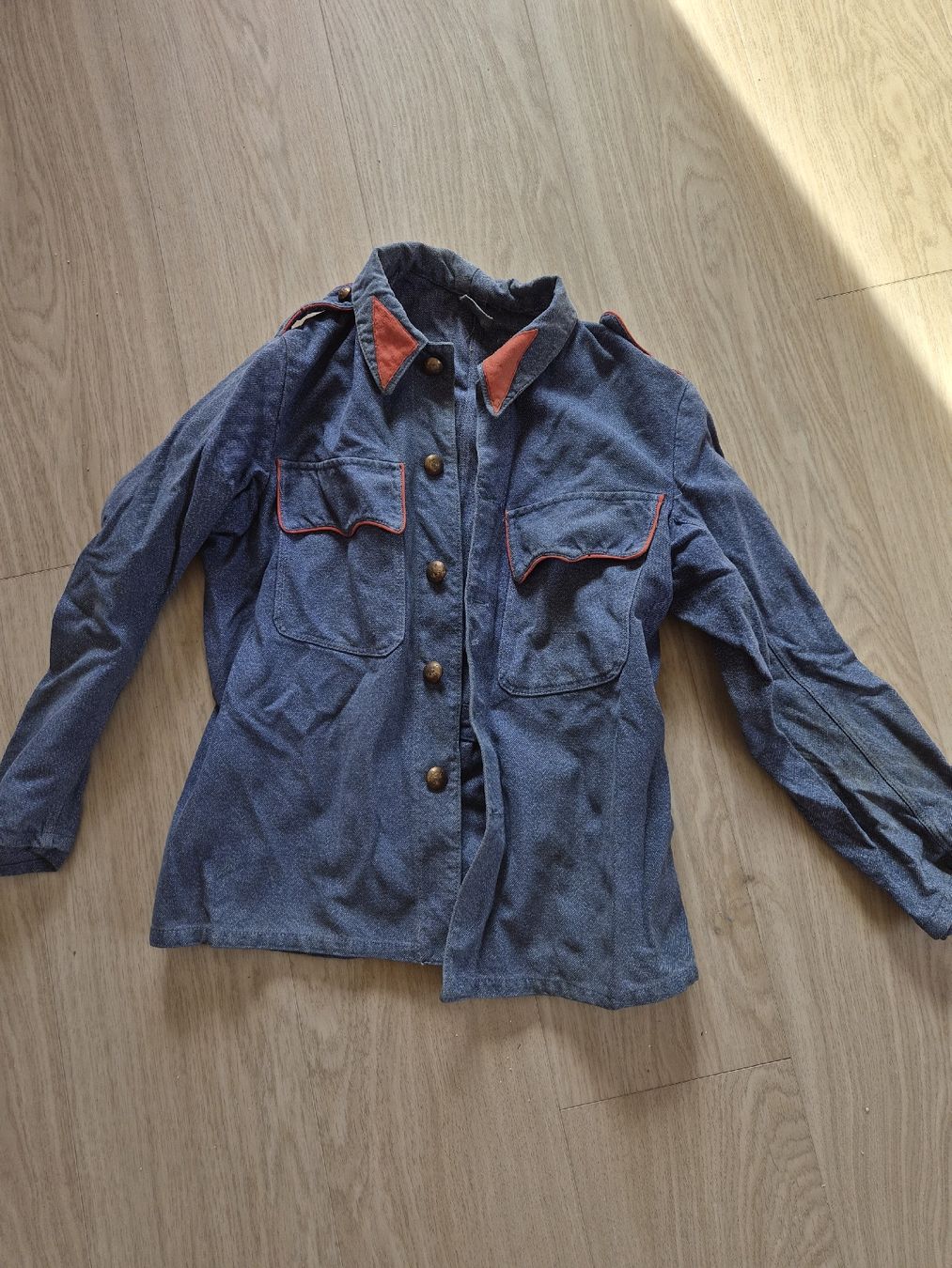 Uniformi: Ancienne veste de pompier – Usato da La Joux FR venduto da car_ck96