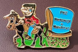 R579 - Pin PWZ Werkzeuge + Maschienen Pferd mit Wagen & Mann