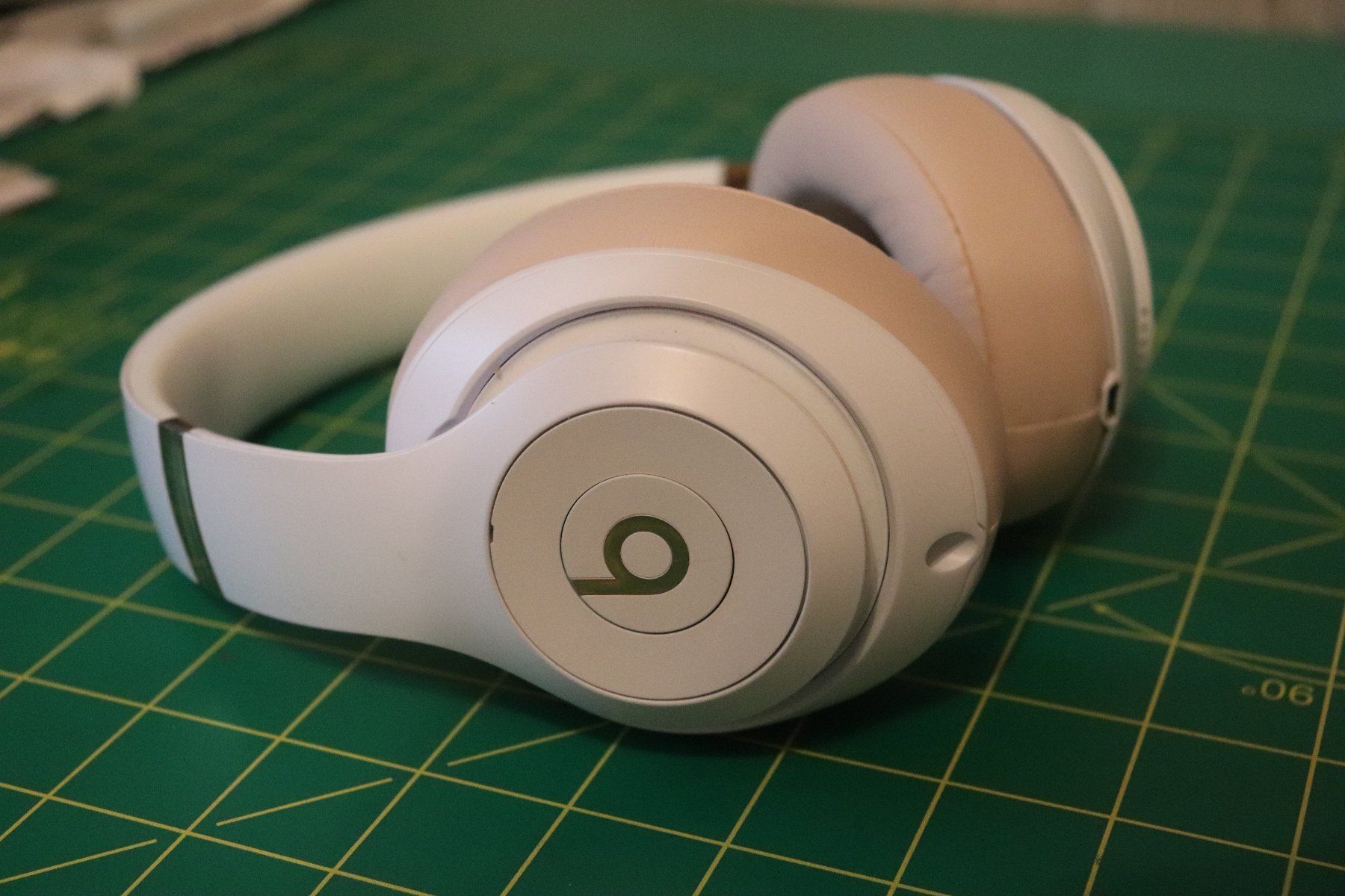 Beats Cuffie: Beats studio 3 – Usato da Fribourg venduto da StegoLoriginal 4