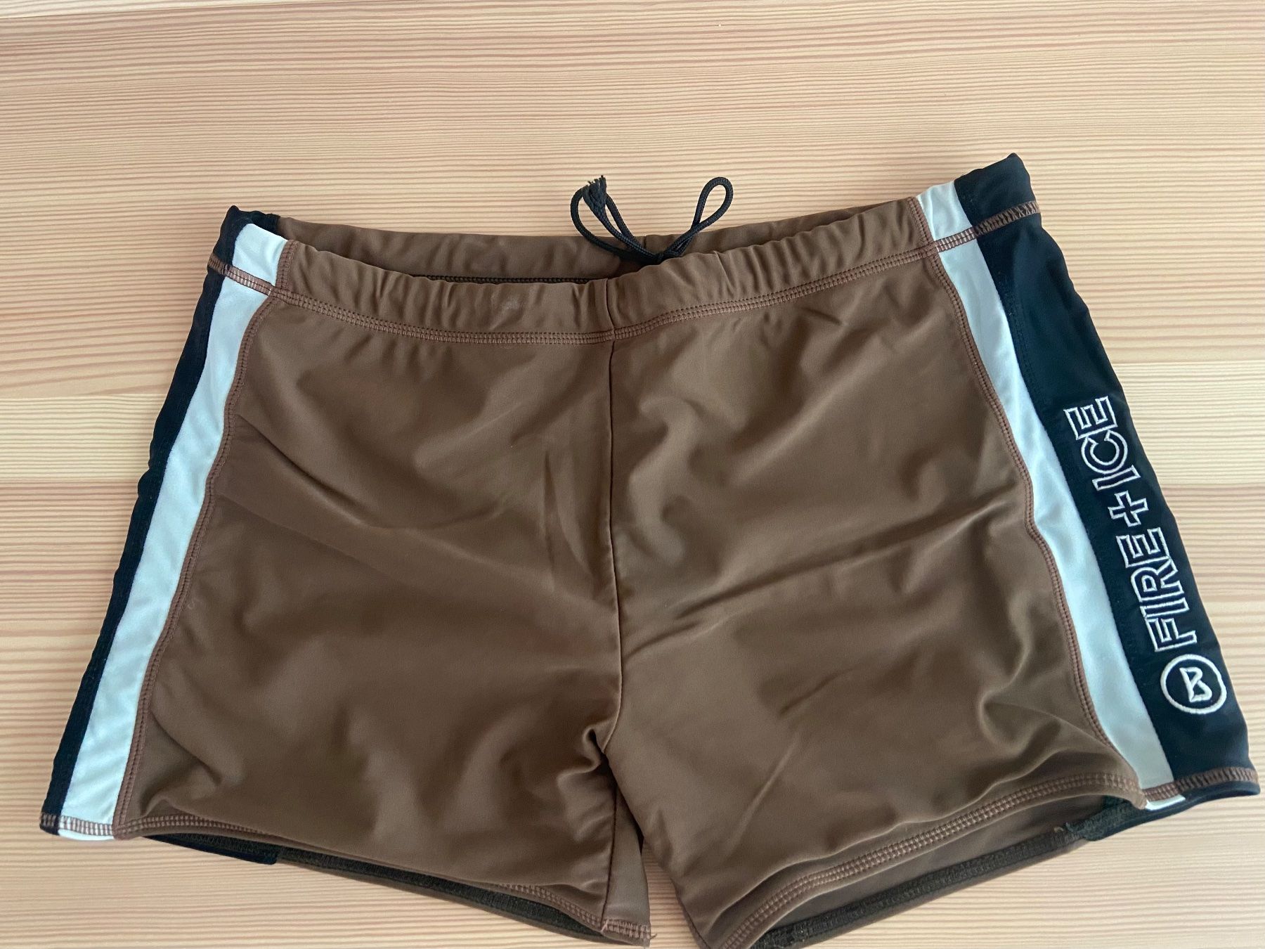 Bogner Costumi da bagno: Badehose FIRE+ICE braun Grösse M neuwertig – Usato da St. Gallen venduto da luzi06