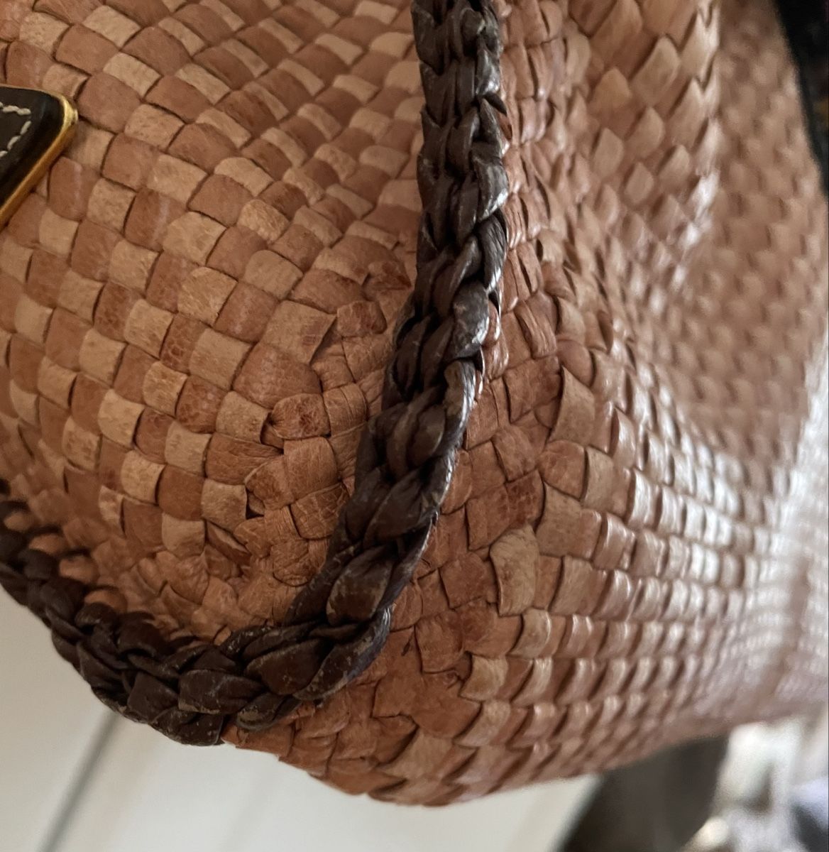 Prada Taschen: Wunderschöne Ledertasche von Prada – Neu (gemäss Beschreibung) aus Zürich von Caracol1998 3