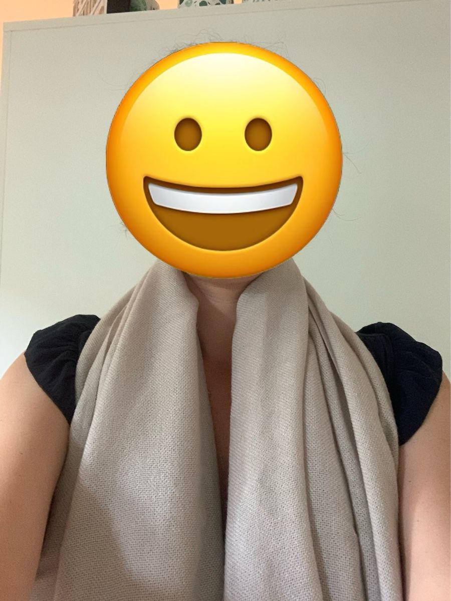 Foulards, Tücher & Schals:  Light Grey scarf – Neu (gemäss Beschreibung) aus Zürich von ama_k88c 1