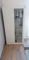 Vitrine aus dem Programm "Hülsta" mit Glasregalen