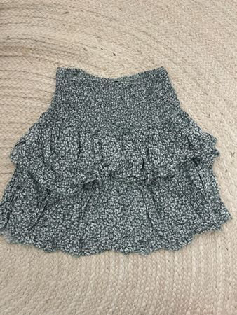 Rock blumig Grösse L 100% Viskose neu