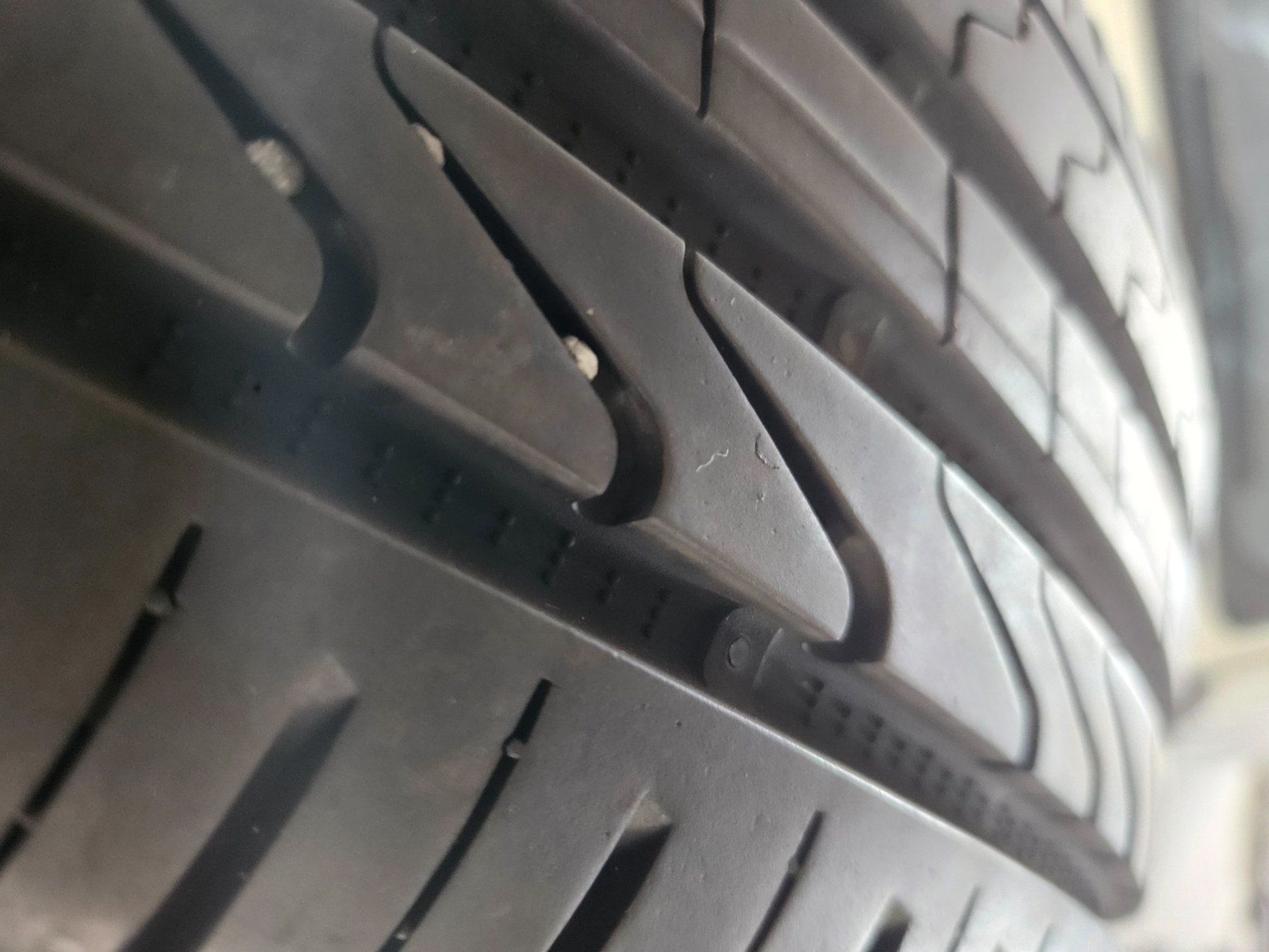Volkswagen Pneus & Roues: Vende roue de VW Golf – D'occasion à Villeneuve VD par Halil_ 3