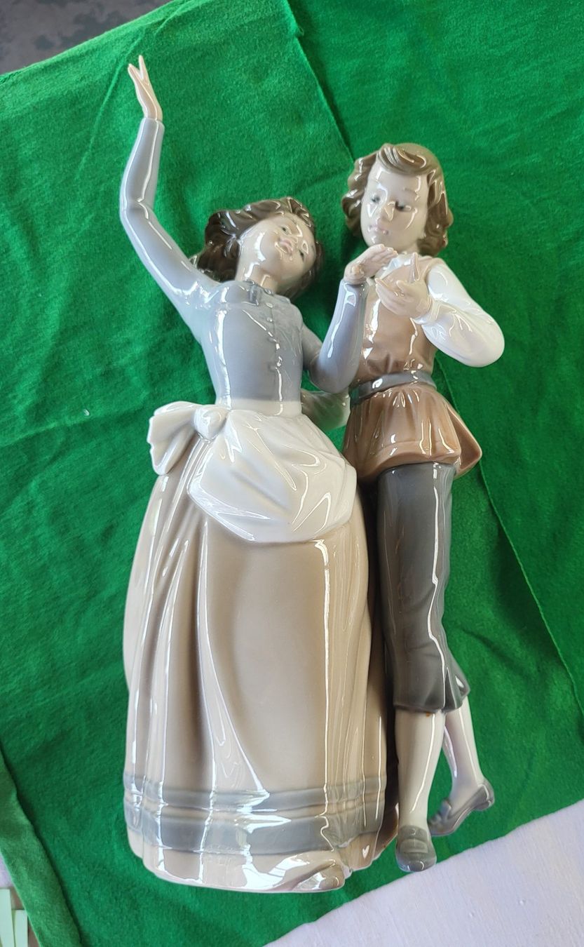 Lladro Statuette: Porzellanfigur Lladro Modell 5256 – Nuovo (secondo la descrizione) da Diessenhofen venduto da Osio 1