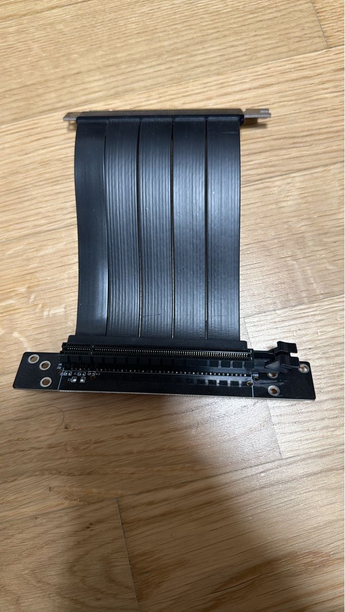 Cavi: PCIe Riser Cable Black 20cm Used – Usato da Glattbrugg venduto da vis_rsz8