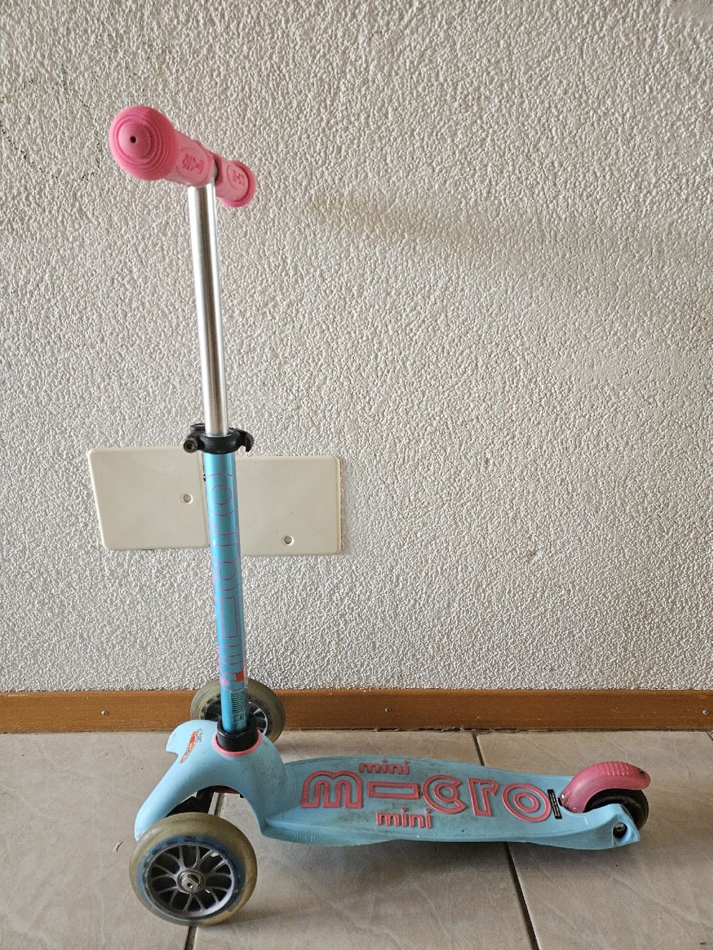 Micro Kickboard: Scooter micro mini – Gebraucht aus Biberist von Divoka
