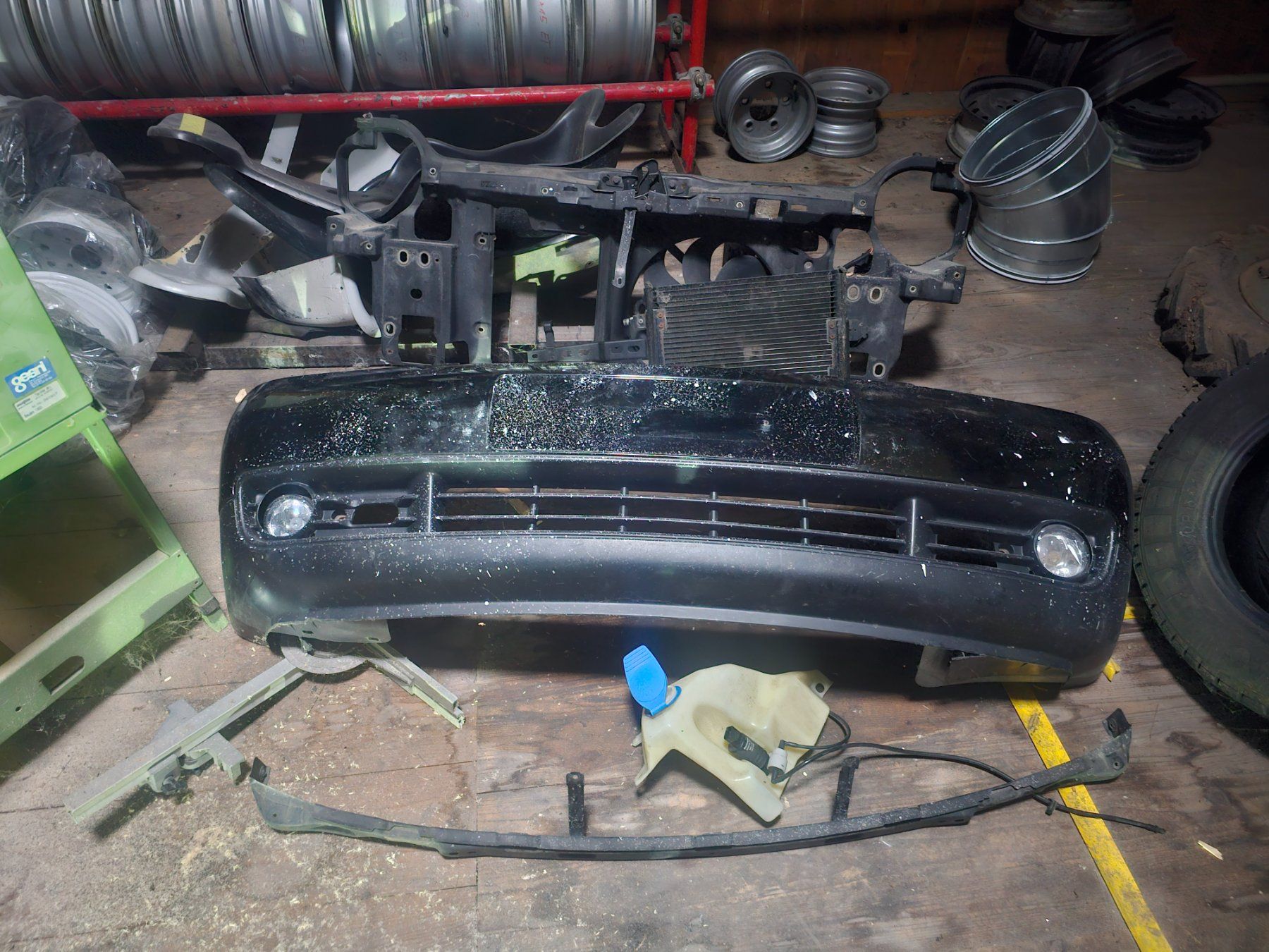 VW Tutti pezzi di ricambio auto: VW Lupo Teile – Usato da Rossrüti venduto da Sibirien3
