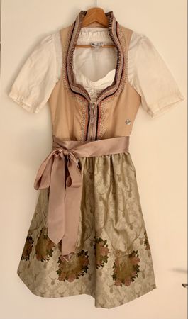 Dirndl MarJo beige mit Hirschmuster Grösse 36 neuwertig