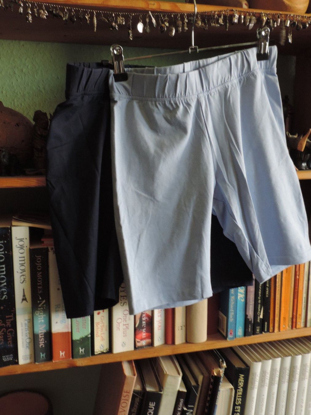 Pantaloni: shorts stretch bleus – Nuovo (secondo la descrizione) da Genève venduto da Axelle333 2