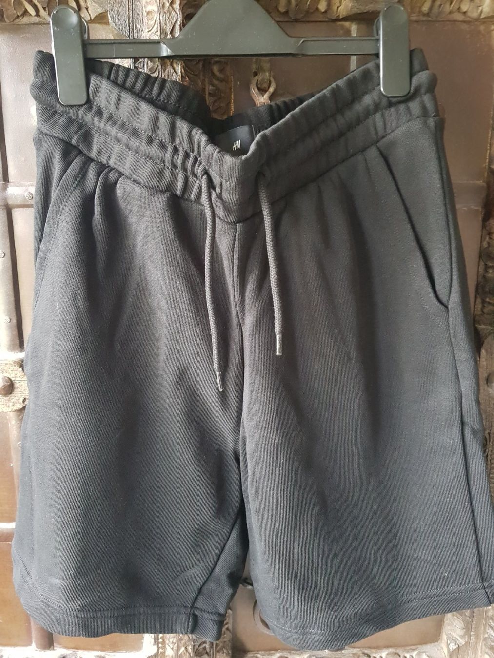 H&M Pantaloni: SWEATSHORTS HERREN/ JUNGEN – Nuovo (secondo la descrizione) da Root venduto da LifestyleAccessoires