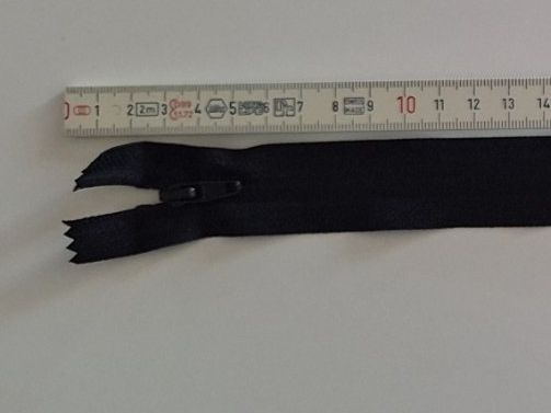 Tessuti: Reisverschluss 50cm schwarz – Usato da Wetzikon ZH venduto da NaWetzi 1