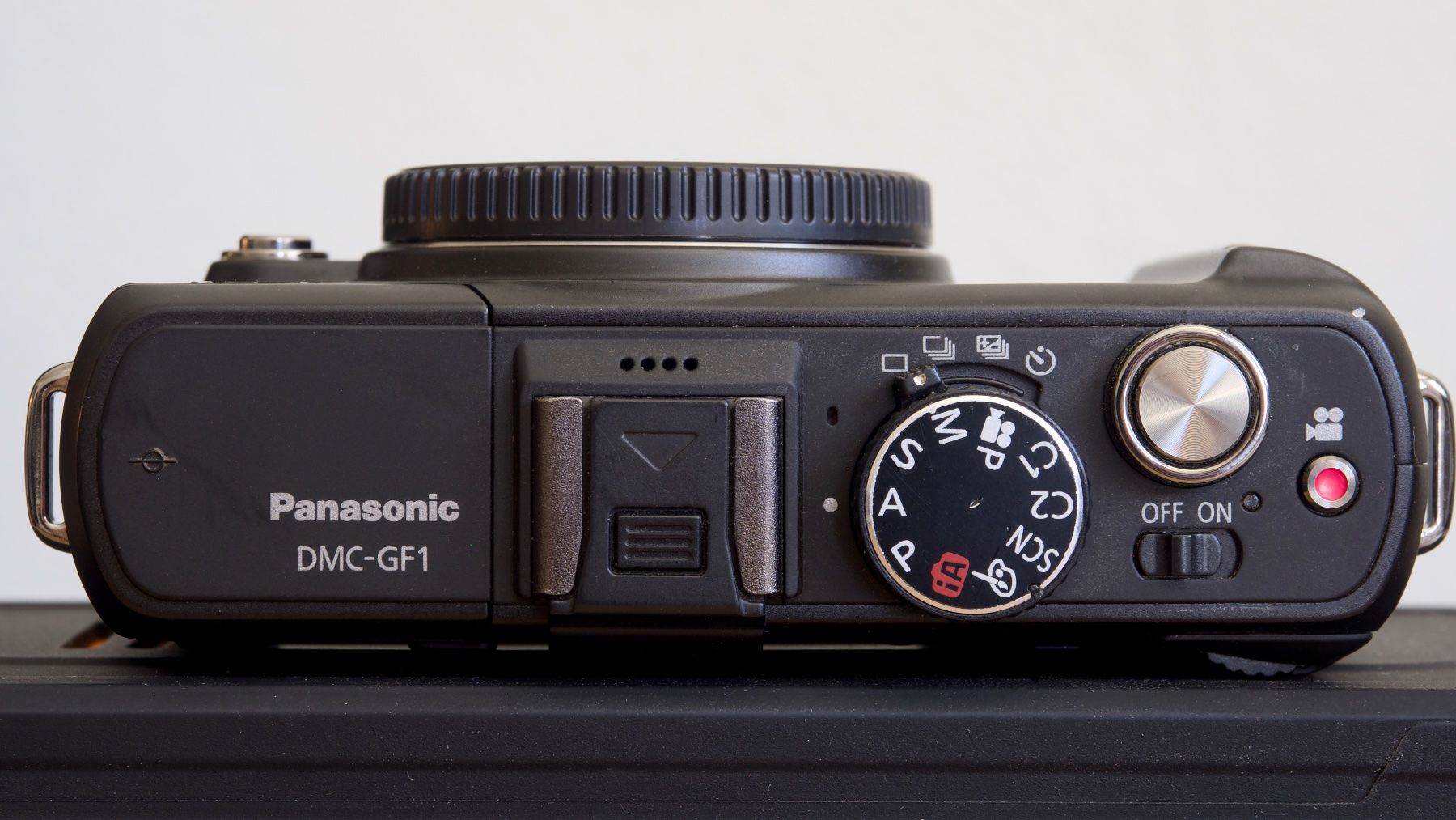 Panasonic Kamera: Panasonic Lumix DMC-GF1 – Gebraucht aus Sierre von DMDefender 4
